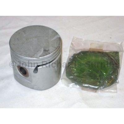 Bedford CF 1800cc piston &amp; rings 9961824 2805-99-825-3963