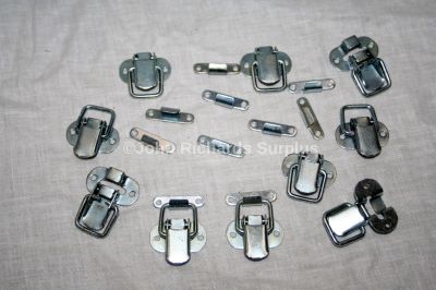 Small Over Centre Catch Pack x10 5340998081056 