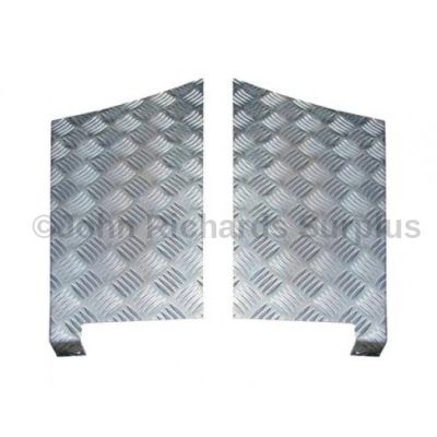 Defender 110 Pair of Aluminium Rear Wing Chequer Plates DA4071 POA