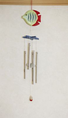 Wooden Fish Wind Chime Green with Red Tail Unboxed 1/D2294 C
