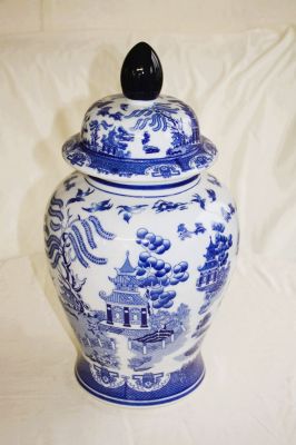 Large Ceramic Willow Pattern Ginger Jar 369008