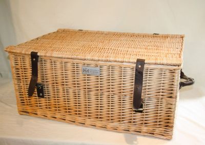 Regency Standard Wicker Hamper 27" Second Clearance RH001