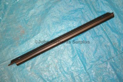 Land Rover Door Bottom Capping L/H RRC5035
