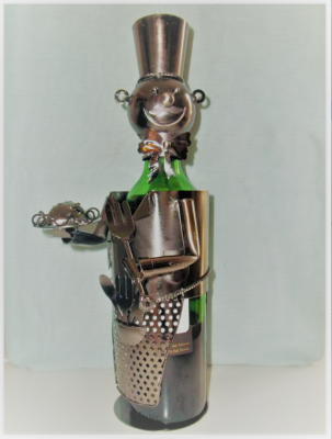Metal Sculpture Wine Bottle Holder Chef with Burger 