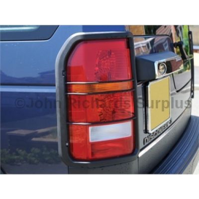 Discovery 3 Rear Lamp Guard Pair VUB501380 POA