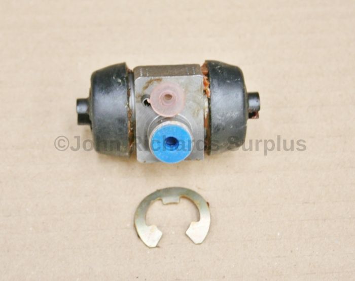 Bedford CF Rear Wheel Cylinder 2560998257454 2530998257454